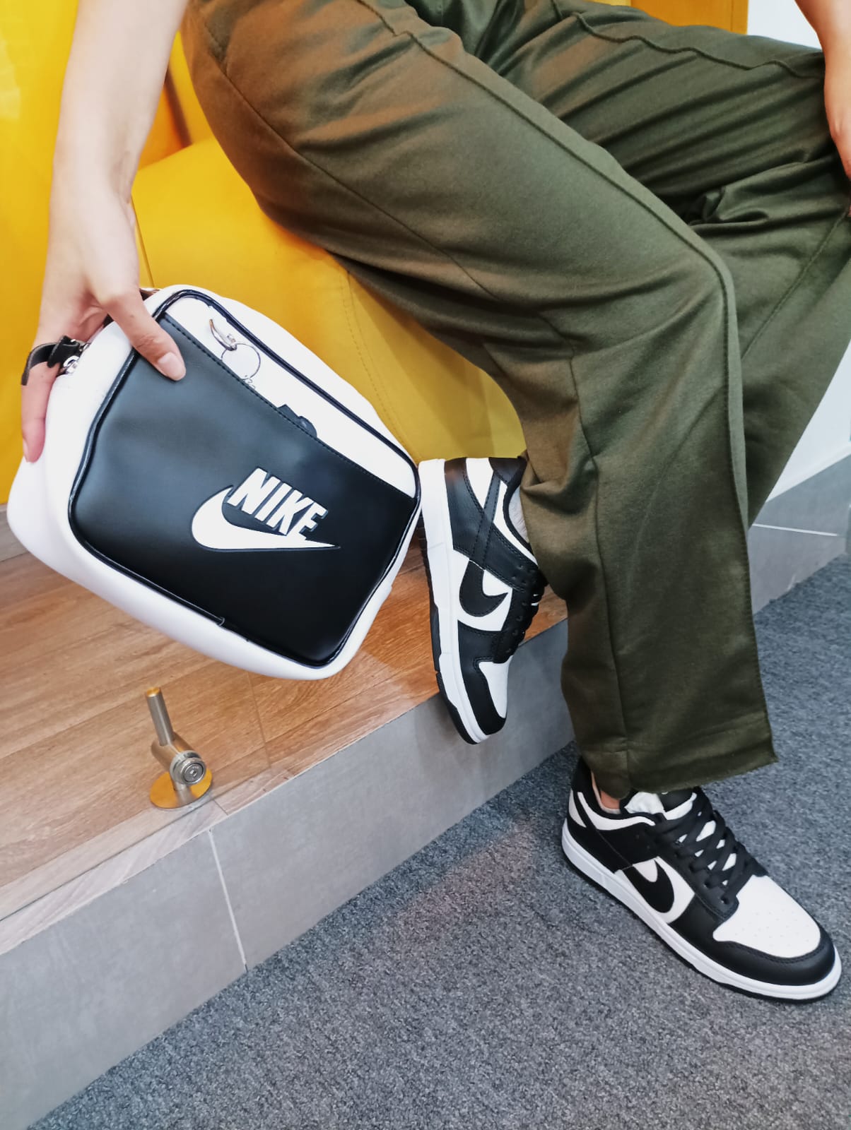 COMBO NIKE - Bolso y Tenis