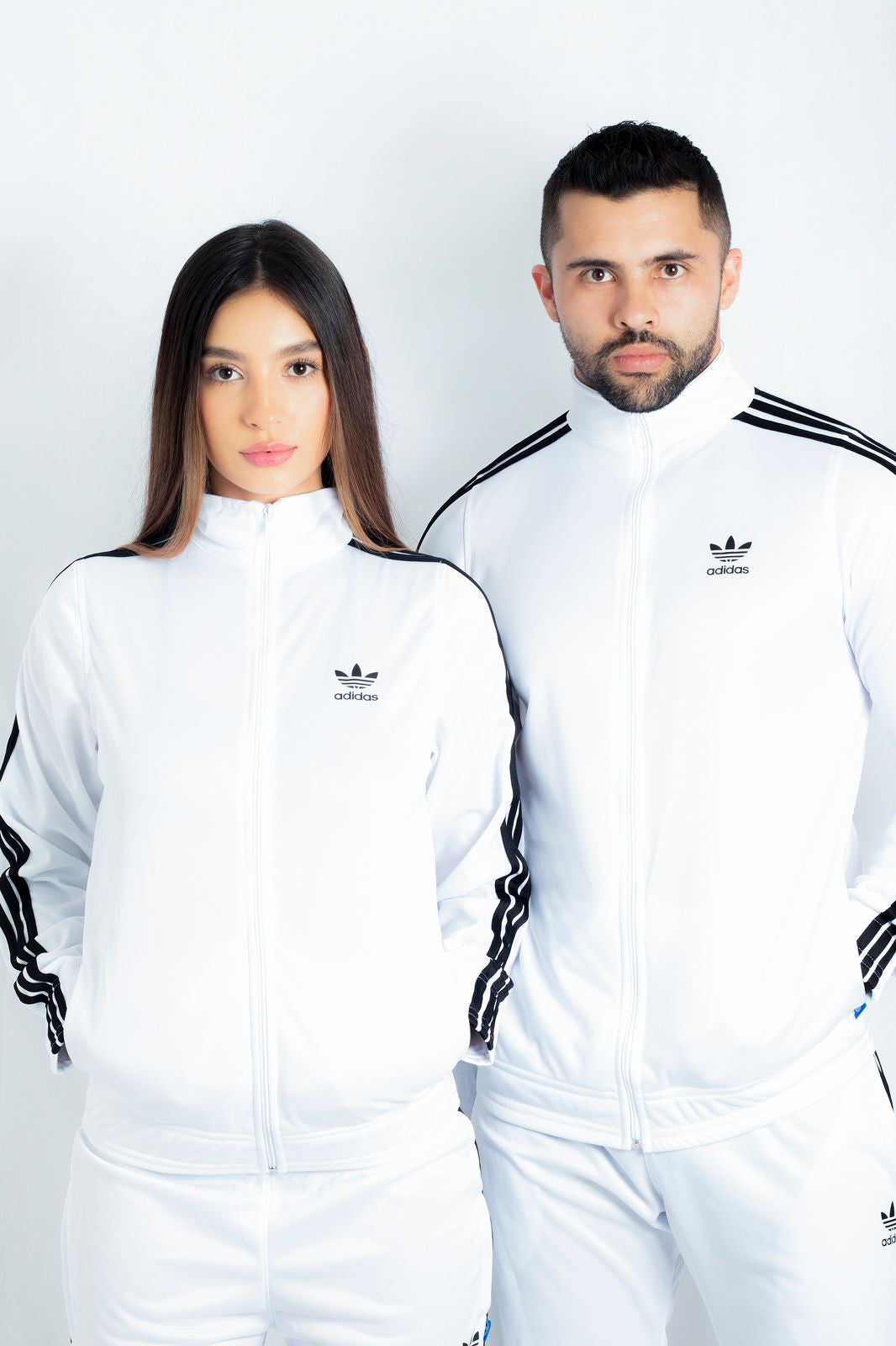 Conjunto Adidas - Hombre y Mujer (Buzo y Pantalón)